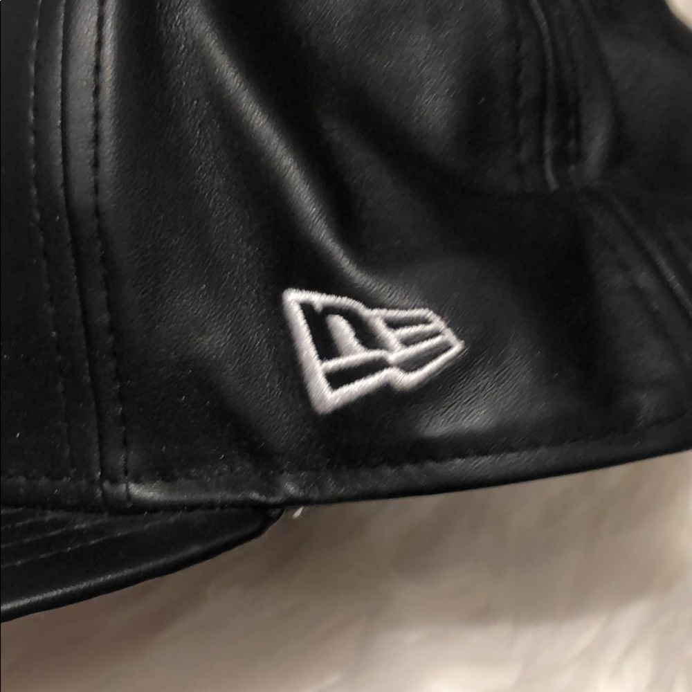 Toronto cap - Picture 2 of 4